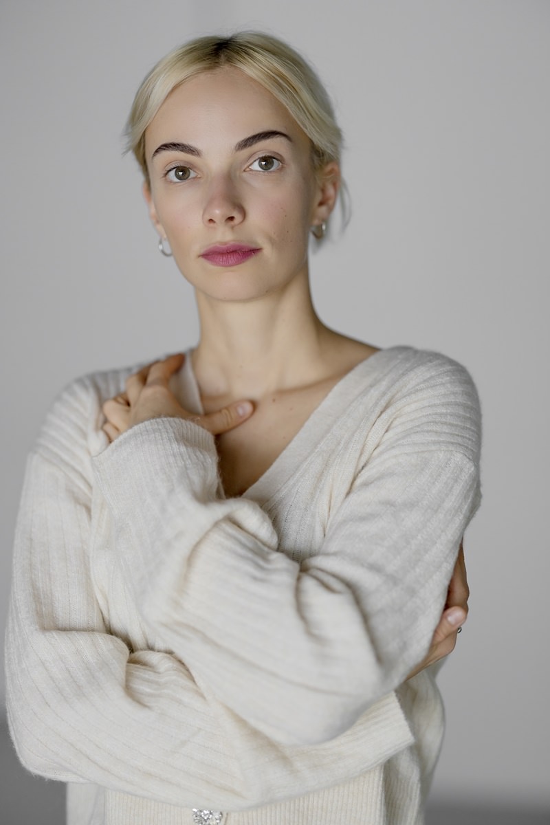 ausdrucksstarkes Halbkörper-Portraits einer Schauspielerin | Foto: Hanna Witte