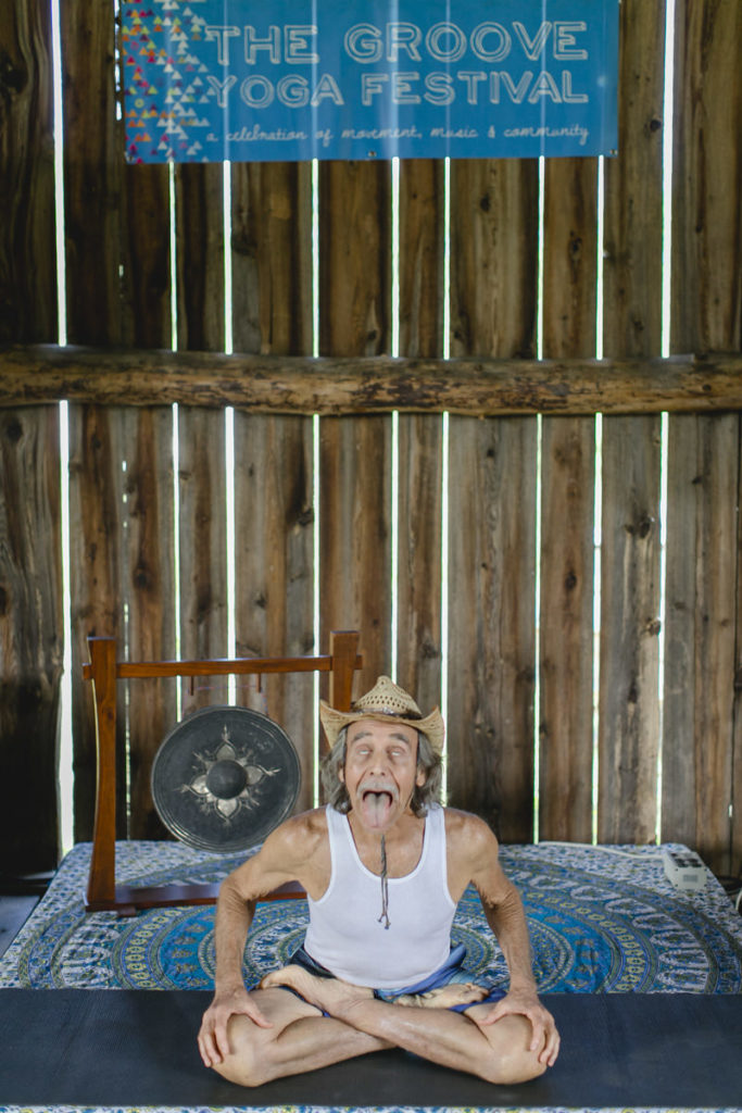 Yoga Portrait von Doug Swanson beim The Groove Yoga Festival in Kanada