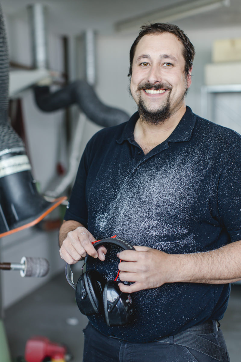 authentische Businessfotografie eines Mitarbeiters des Medizintechnikherstellers interco group
