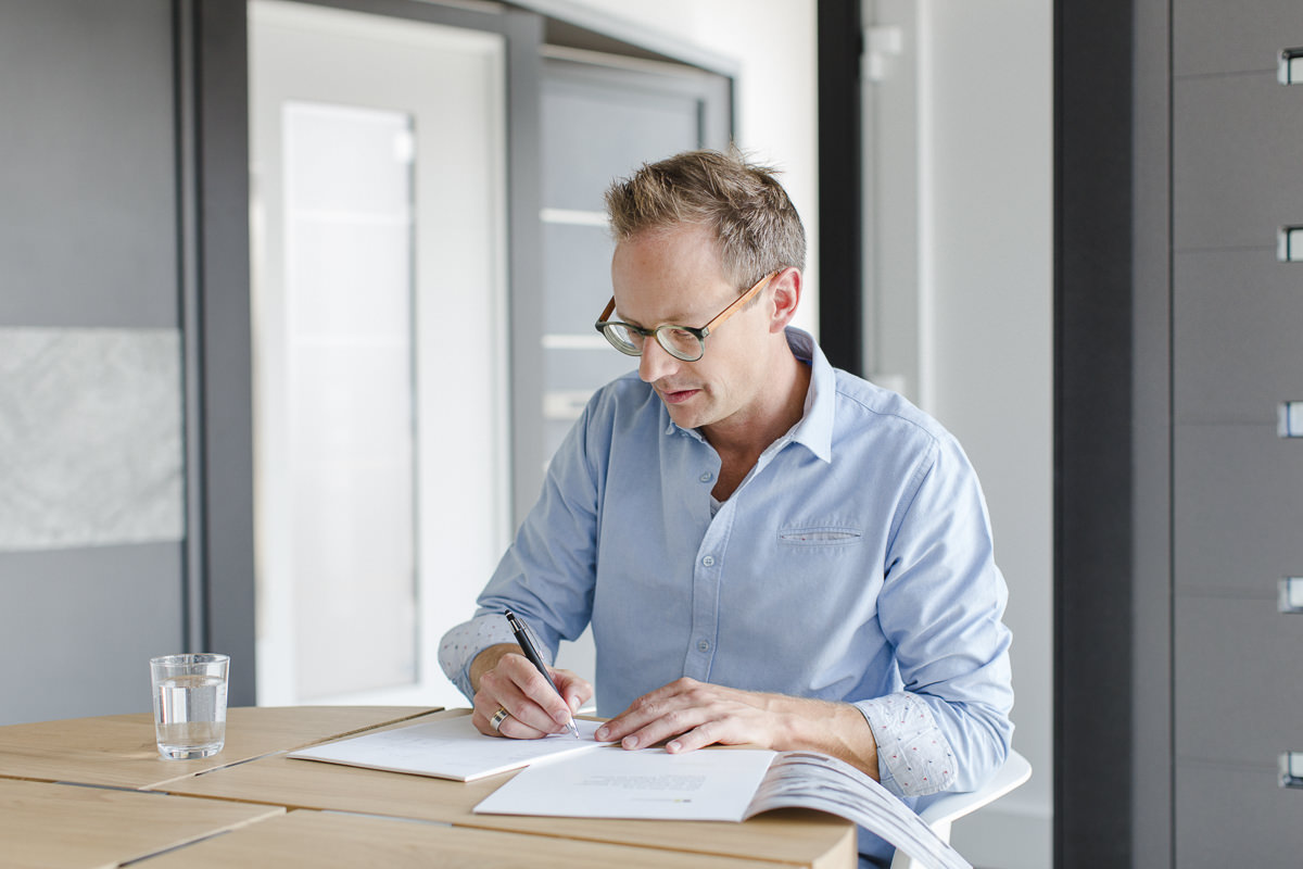 Geschäftsführer Mirko Kleinegreber bei der Arbeit | Corporate Foto: Hanna Witte