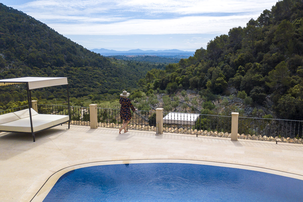 Hotelfoto Finca Außenbereich mit wunderschöner Aussicht auf Mallorca | Foto: Hanna Witte