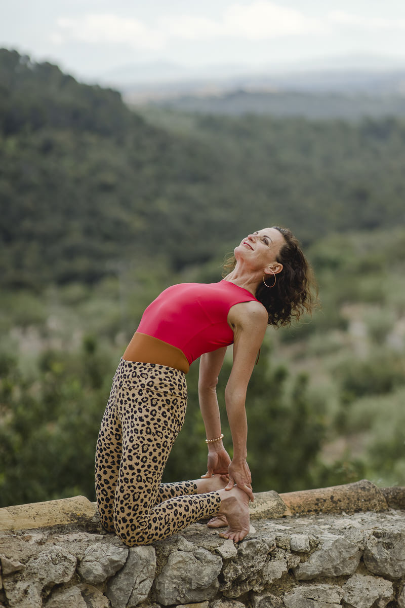 Yoga Asana vor Naturkulisse auf Mallorca | Foto: Hanna Witte