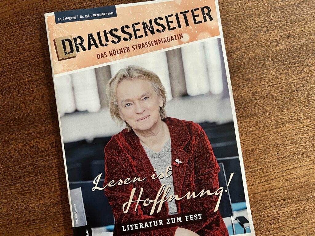 Literaturkritikerin Elke Heidenreich auf dem Titel des Draussenseiter Magazins | Foto: Hanna Witte