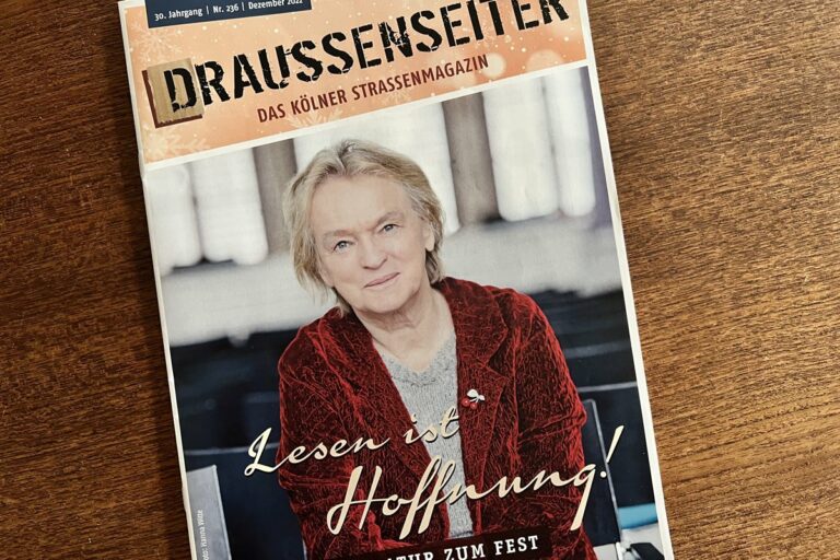 elke-heidenreich-fotos-draussenseiter-010 Literaturkritikerin Elke Heidenreich auf dem Titel des Draussenseiter Magazins | Foto: Hanna Witte