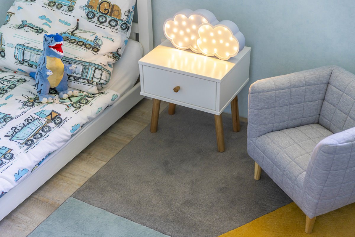 renoviertes Kinderzimmer mit modernen Möbeln von Wayfair | Foto: Hanna Witte